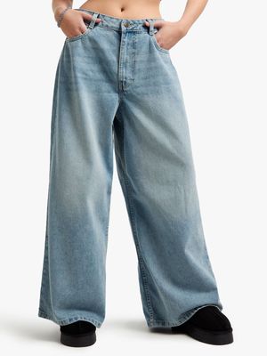 Women's Light  Wash Mega Baggy Jeans