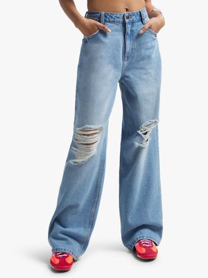 Women's Light Wash Rip & Repair Jeans