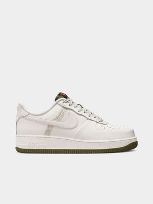 Nike Men's Air Force 1 Cream Sneaker