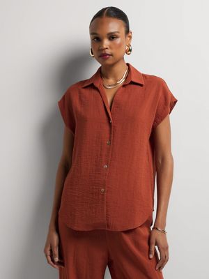 Linen-like Extended Shoulder Shirt