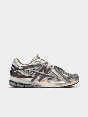 New Balance Unisex 1906A Silver/Metallic Sneaker