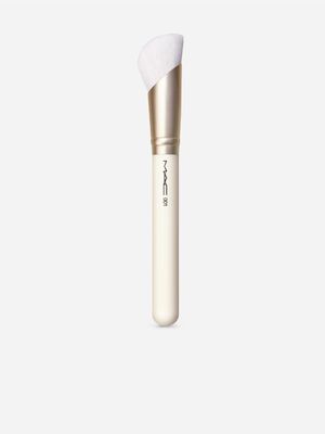 MAC 011 Serum and Moisturizer Brush