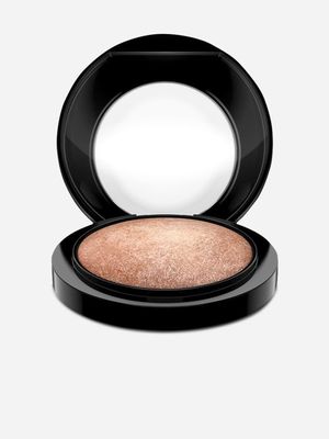 MAC Mineralize Skinfinish Powder