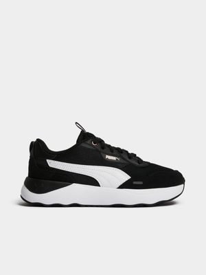 Women's Puma Runtamed Platform Black/White Sneakers