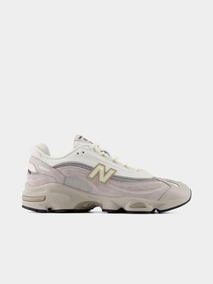 New Balance Women's M1000 Taupe Sneaker