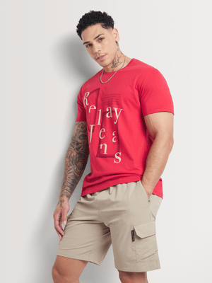 Men's Relay Jeans Slimfit Scattered Shapes Red Graphic T-Shirt