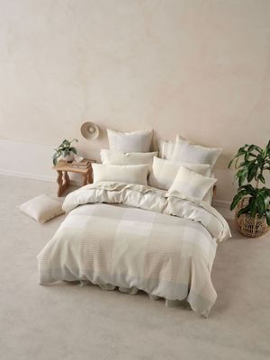 Linen House Baleares Duvet Cover Set Vanilla