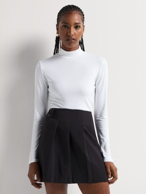 Y&G Buckled Pleated Mini Skort