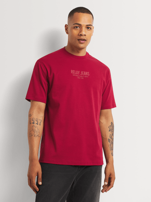 Men's Relay Jeans Regular Fit Interlock Red T-Shirt