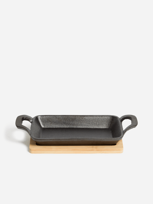 Jet Home Cast Iron Dish & Rectangular Bamboo Tray