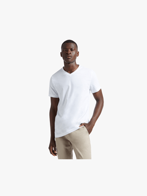 Men's Markham Raw Edge Cross Over V-Neck Baisc White T-Shirt