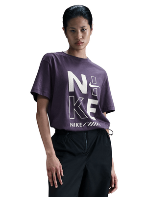 Nike Women's Nsw Purple T-Shirt