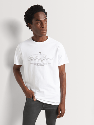 Men's Relay Jeans Slim Fit Centre Signature White Graphic T-Shirt