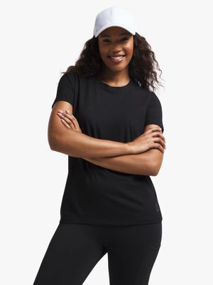 Women's Sneaker Factory Essential Black Tee