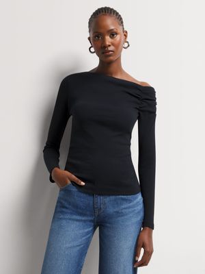 Y&G Long Sleeve Asymmetrical Knit Top