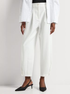 Pleated Barrel Leg Pintuck Pants