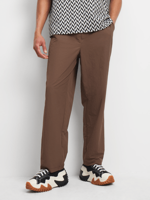 Men's Brown Crinkle Tailored Pant