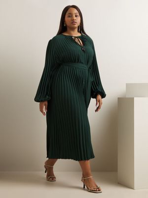 Women's Iconography Pleated Belted Midi Dress Emerald