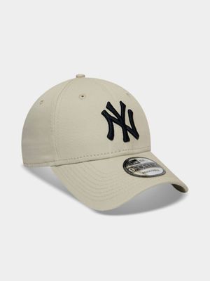 New Era New York Yankees 9Forty Tan/Black Cap