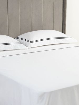 Guest House Perfect 400 Thread Count Percale Flat Sheet White/Anthracite