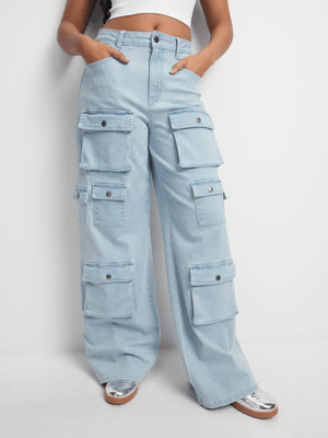 Women's Light Wash Multi Pocket Wide Leg Jeans