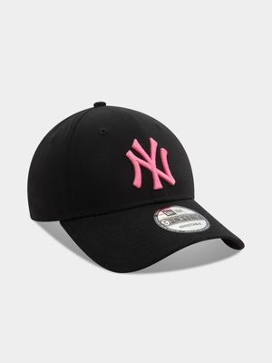 New Era New York Yankees 9Forty Black/Neon Pink Cap