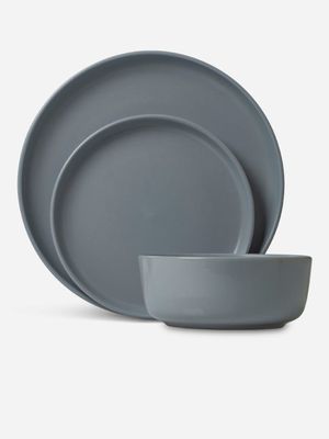 Essentials Dinnerware Blue 12pc