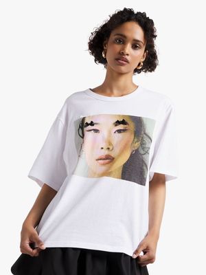 Women's White Bow Eyebrows Graphic Top