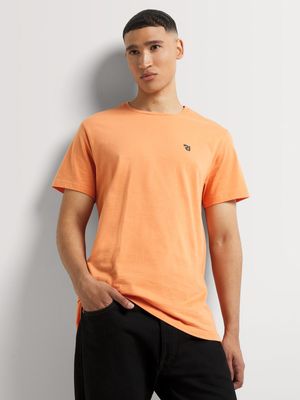 Men's Relay Jeans Plain Crewneck Coral T-Shirt