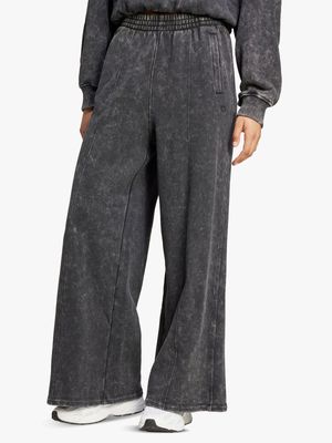 addias Originals Women's Premium Essentials Black Wash Loose Jogger