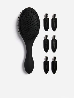 Foschini All Woman Brush & Creaseless Clip Set