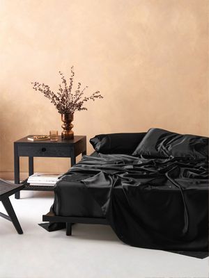 Linen House Satin Sheet Set Black