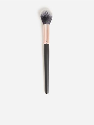 Foschini All Woman Large Pointed Blender Brush