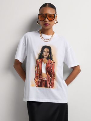 Lady in Red Cotton Graphic T-shirt