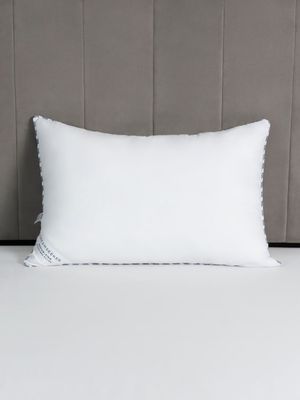 Dreamseeker Microfibre Pillow Medium Firm Comfort