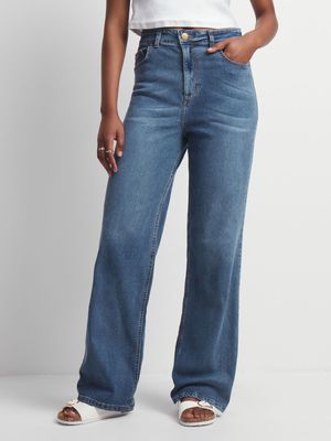 Women's Medium Wash Wide Leg Jeans