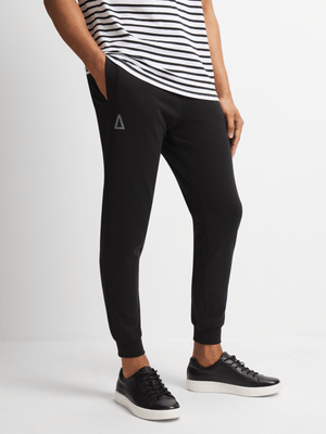 Mens APX Essential Black Jogger