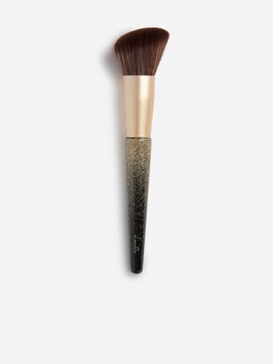 Luella Curved Blush Brush