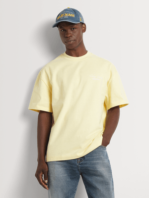 Men's Relay Jeans Boxy Peach Finish Yellow T-Shirt