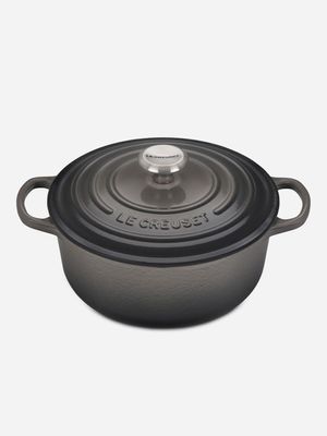 le creuset signature casserole round flint 22cm