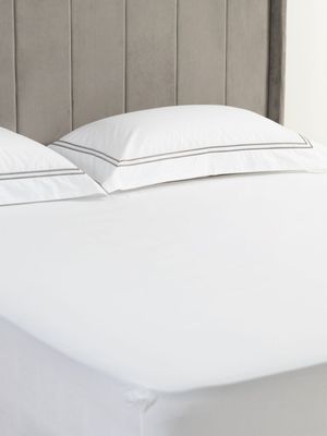 Guest House Perfect 400 Thread Count Percale Fitted Sheet White