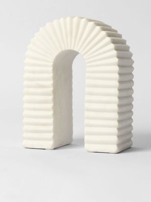 Fluted Marble Arch Object