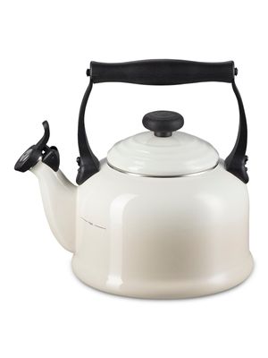 Le Creuset Kettle Meringue