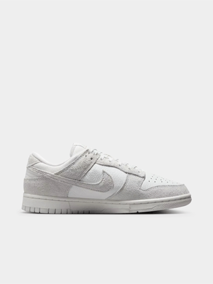 Nike Women's Dunk low Grey/Summit White Sneaker