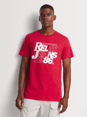 Men's Relay Jeans Slim Fit Outline Red Graphic T-Shirt