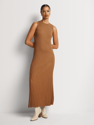 Ribbed Column A-Line Hem Maxi Dress
