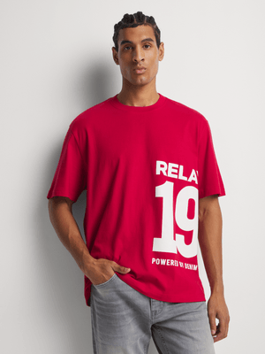 Men's Relay Jeans Regular Multi Panel Bold Number Red Graphic T-Shirt
