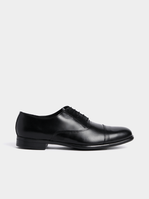 Jet Men's Black Toe Cap Derby Shoes