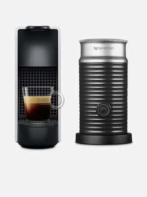 Nespresso Essenza Mini Coffee Machine C30 Bundle Silver