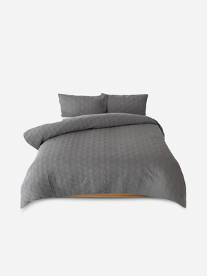 Volpes Tristen Charcoal Quilt Set